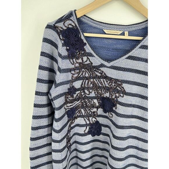 Soft Surroundings Syrah Blue Striped Floral Embroidered Tunic Top Size M - Picture 3 of 5